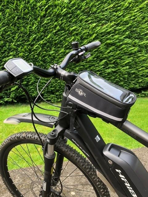 BTR Deluxe Bike Bag Phone Holder, Phone Mount & Waterproof Rain Cover GEN 5 - Customer Photo From David E.