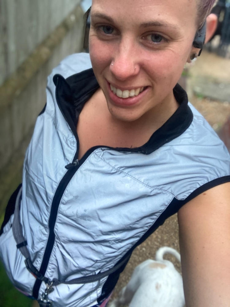 BTR Reflective Cycling & Running Gilet & Vest 3-P (2 Side & 1 Rear Pocket) - Customer Photo From Jess M.
