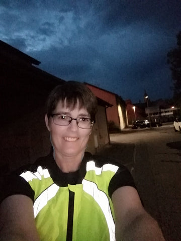 BTR reflective gilet on a morning run worn by a lady